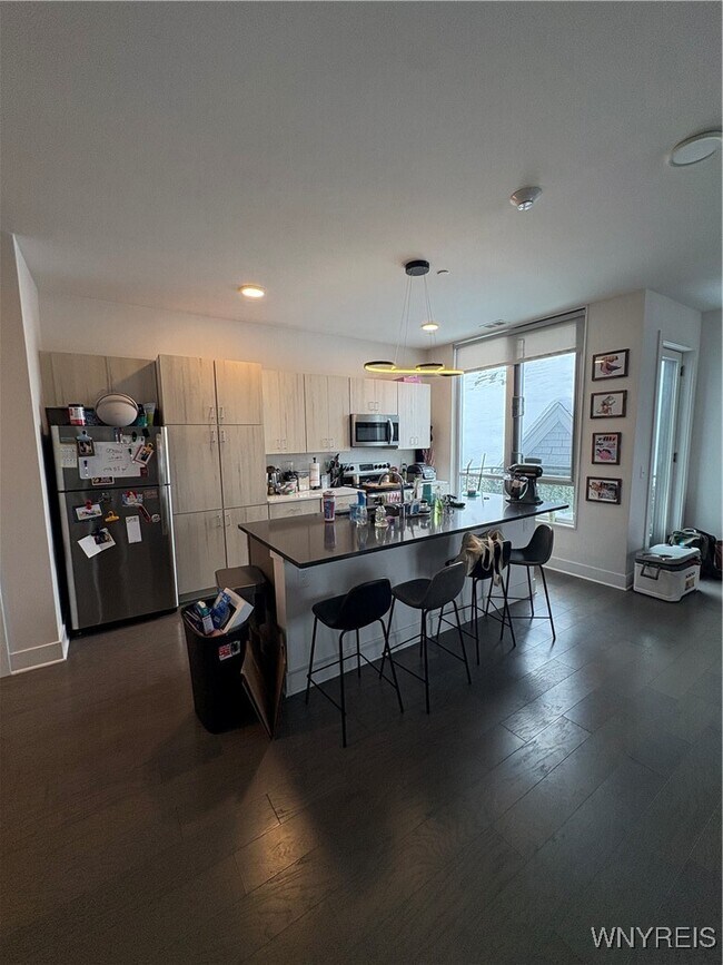 Building Photo - 1020 Elmwood Ave