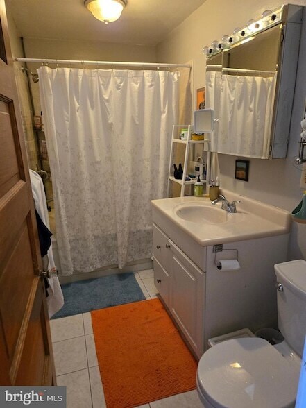 Building Photo - 1319 E Street NE Unit