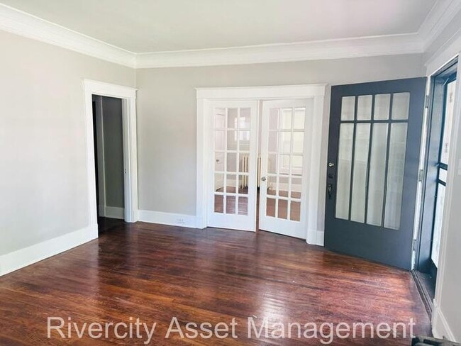 Building Photo - Midtown Masterpiece!!! Move-In Ready!!!!!