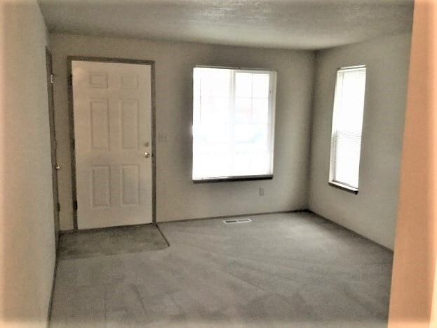 Building Photo - 16985 SW Cashew Way