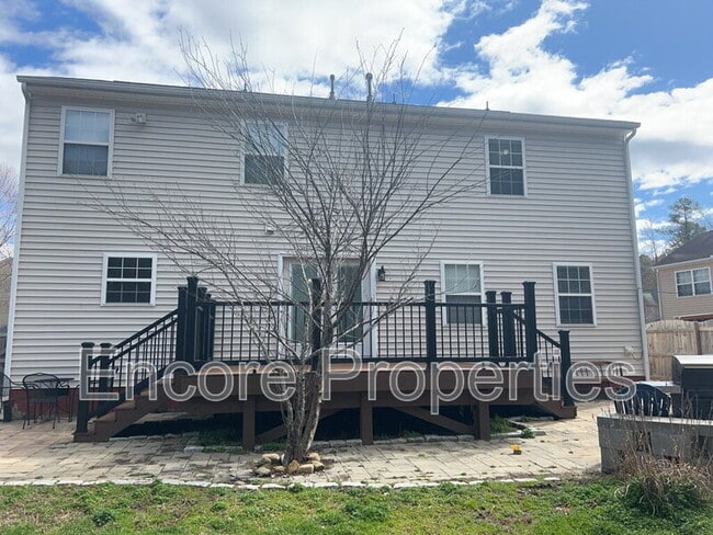 Building Photo - 4504 Bay Point Dr