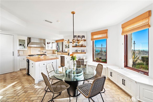 Building Photo - 115 Irvine Cove Pl