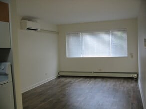 Building Photo - 1105 College Ave