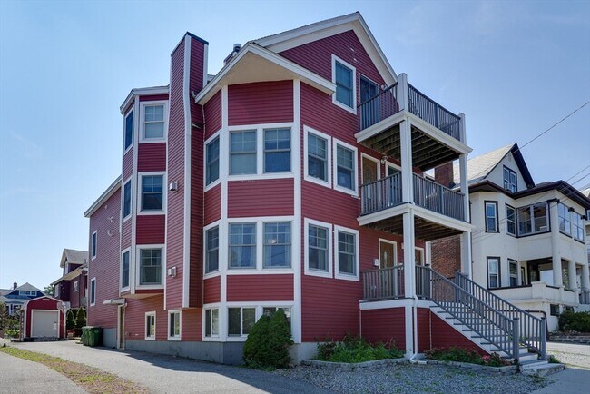 Building Photo - 18 Clyde Rd