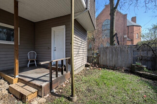 Building Photo - 274 Chenango St