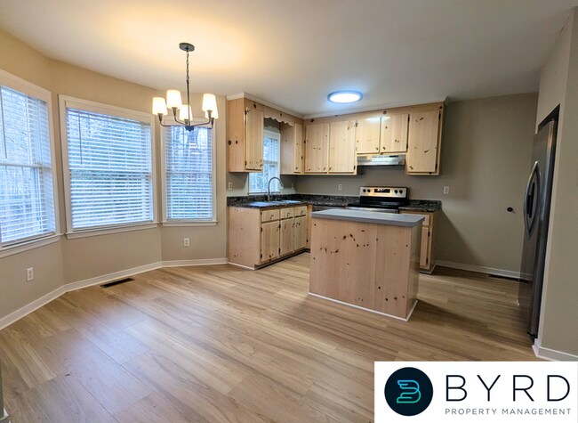 Building Photo - 14955 Featherchase Dr