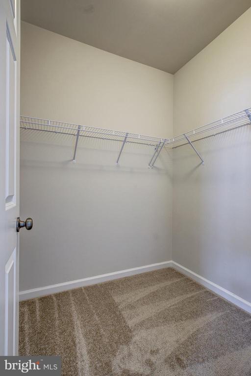 Building Photo - 14217 Travilah Rd