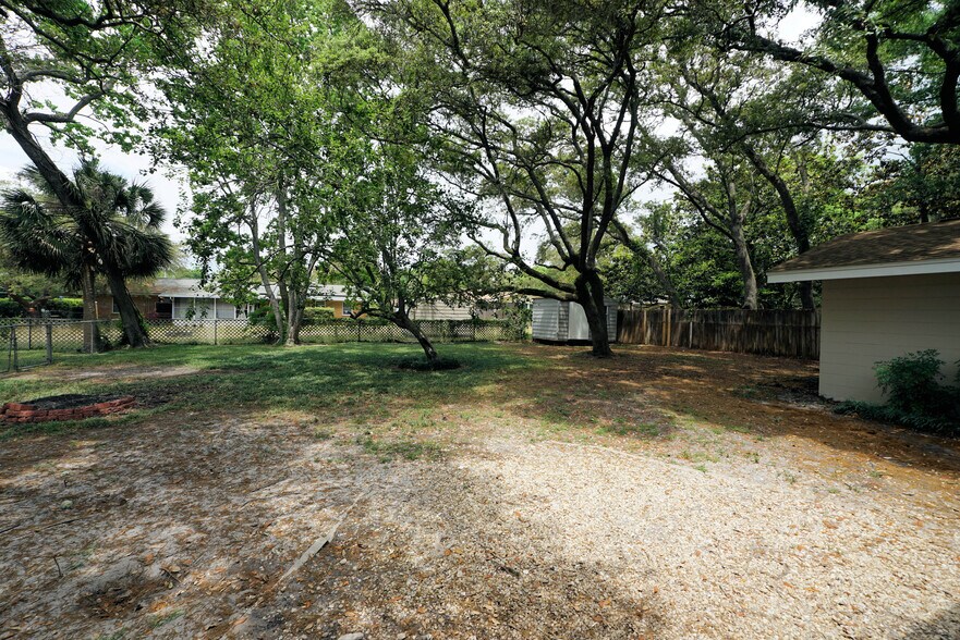 Building Photo - 62 Meigs Dr