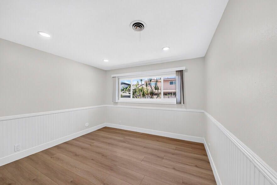 Building Photo - 8321 Santa Margarita Ln