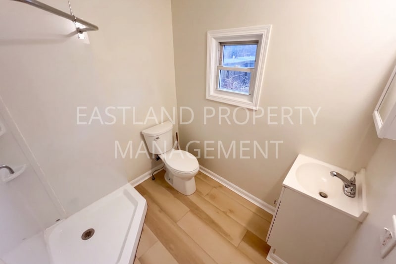 Building Photo - 1966 Burr St