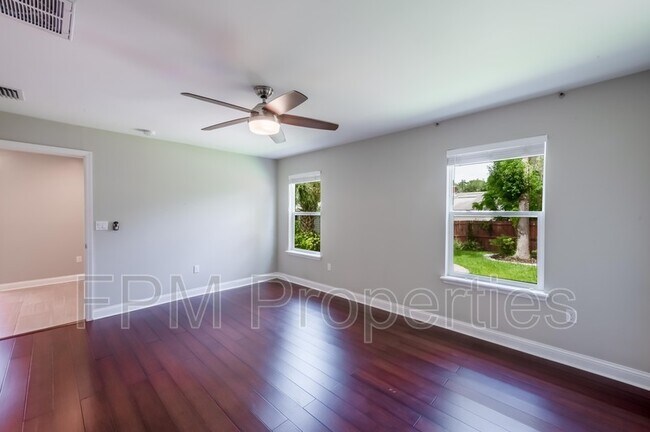 Building Photo - 4127 Shirley Ave