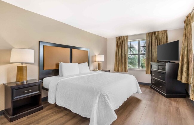 Building Photo - Furnished Studio-Fort Lauderdale - Cypress Creek - NW 6th Way