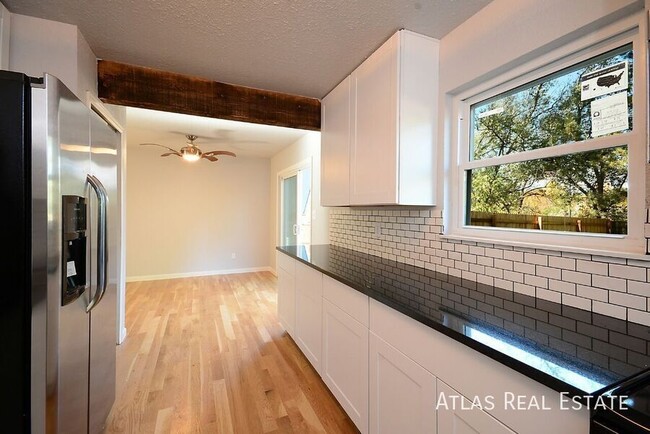 Building Photo - Stunning 3-Bedroom Home in Boulder!