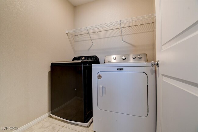 Building Photo - 8356 Carmentis Ave