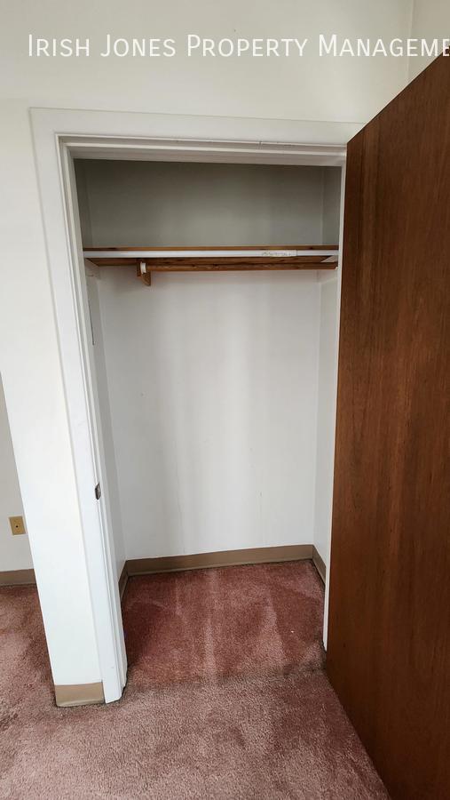 Building Photo - 1715 Pine Ave