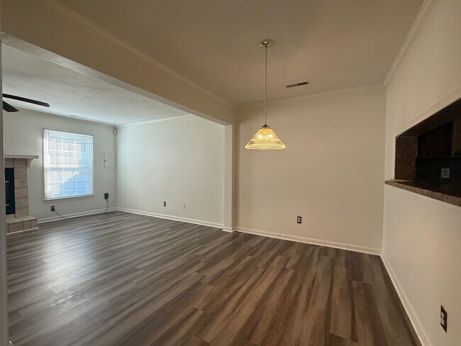 Building Photo - 1118 Hillock Crossing