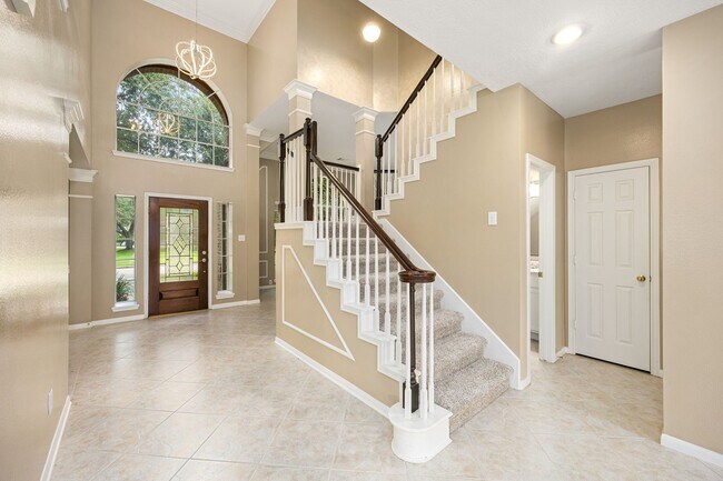 Building Photo - 1919 Valleria Ct