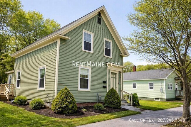 Building Photo - 254 Elm St