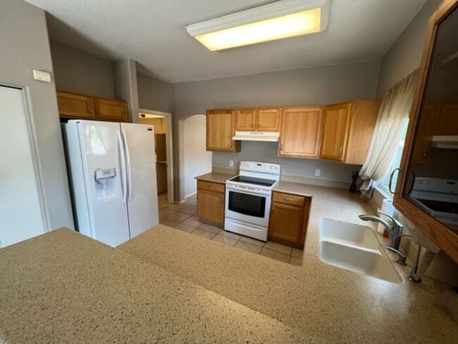 Building Photo - 7453 W Sonesta Dr