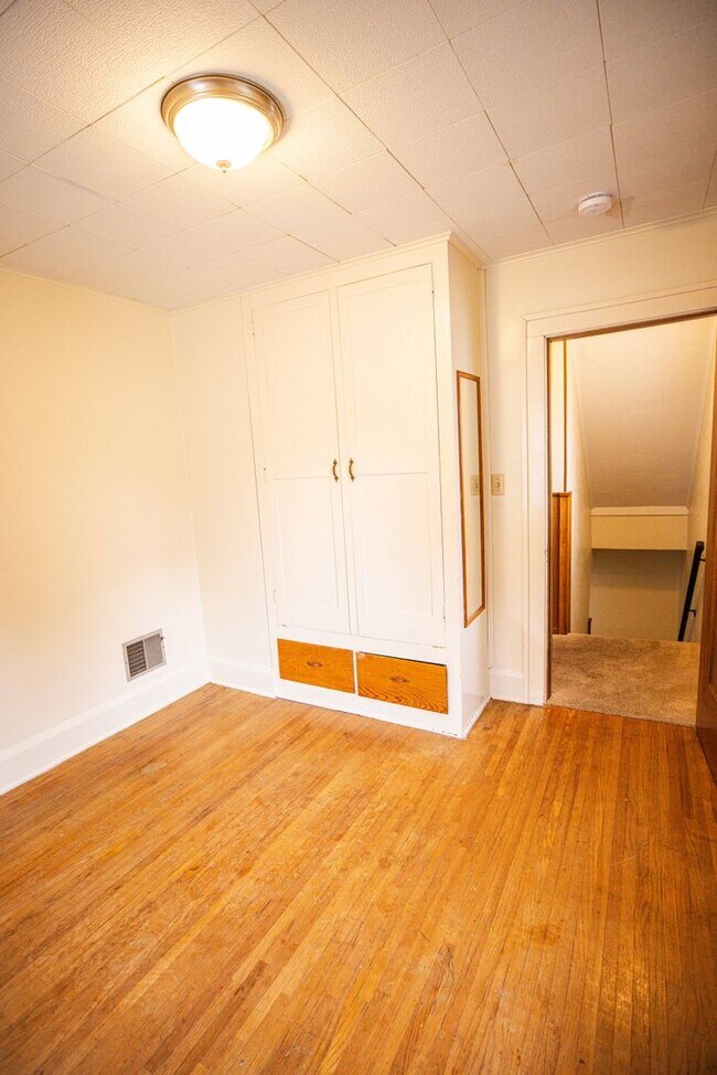 Building Photo - 3942 Torrance Dr