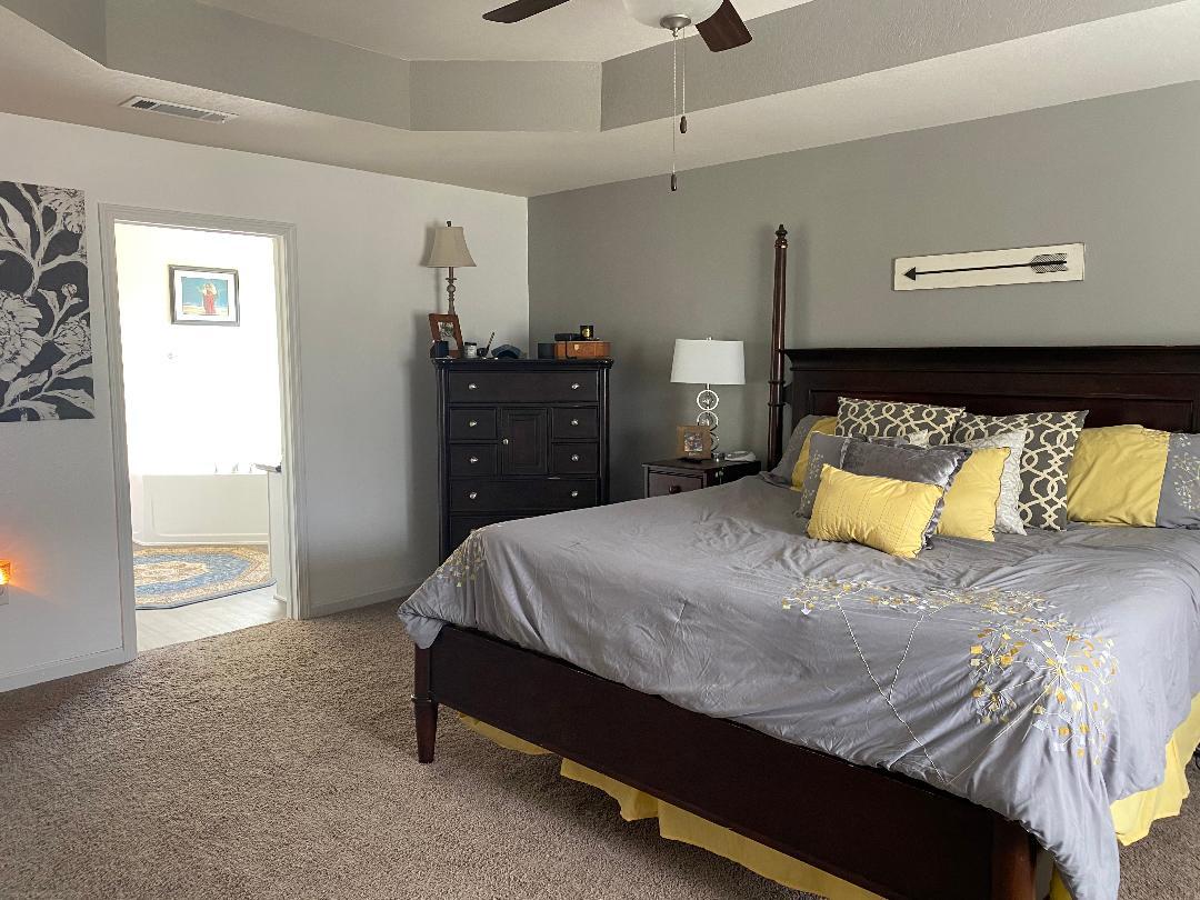 Master bedroom - 9009 Quail Roost Dr