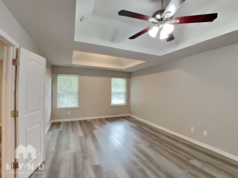 Building Photo - 7490 Absinth Dr