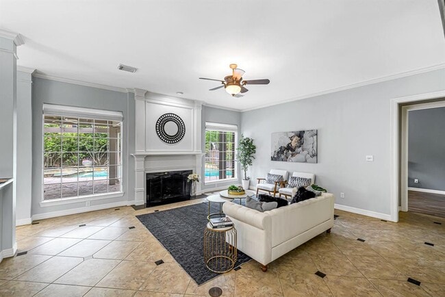 Building Photo - 4602 Gladesdale Park Ln