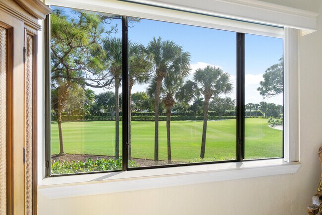 Building Photo - 16939 Isle of Palms Dr