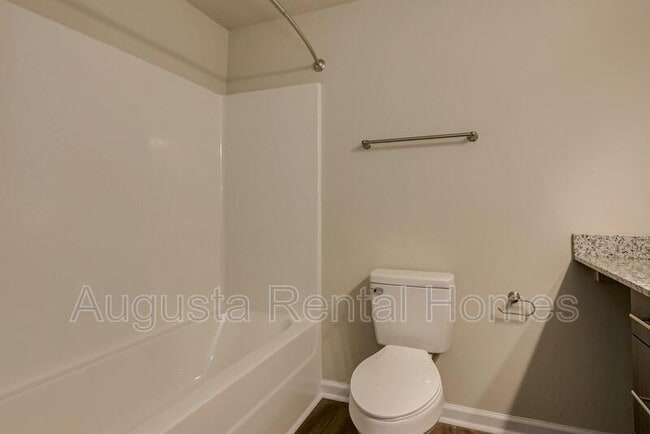 Building Photo - 2507 Otter Run