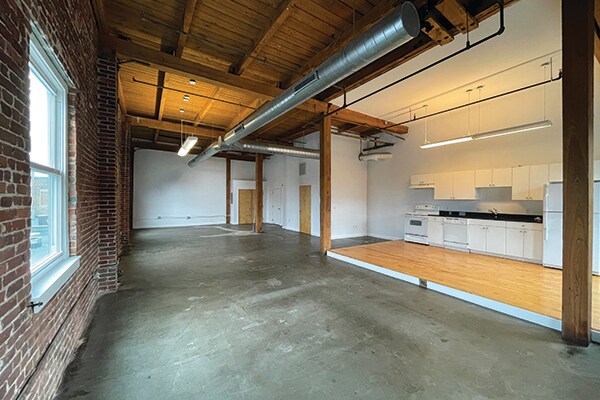 Building Photo - 90 Lafayette St