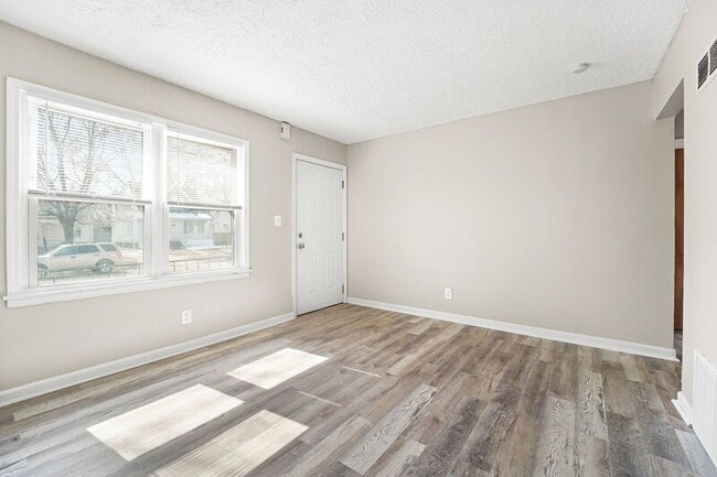 Building Photo - 7227 Orchard Ave