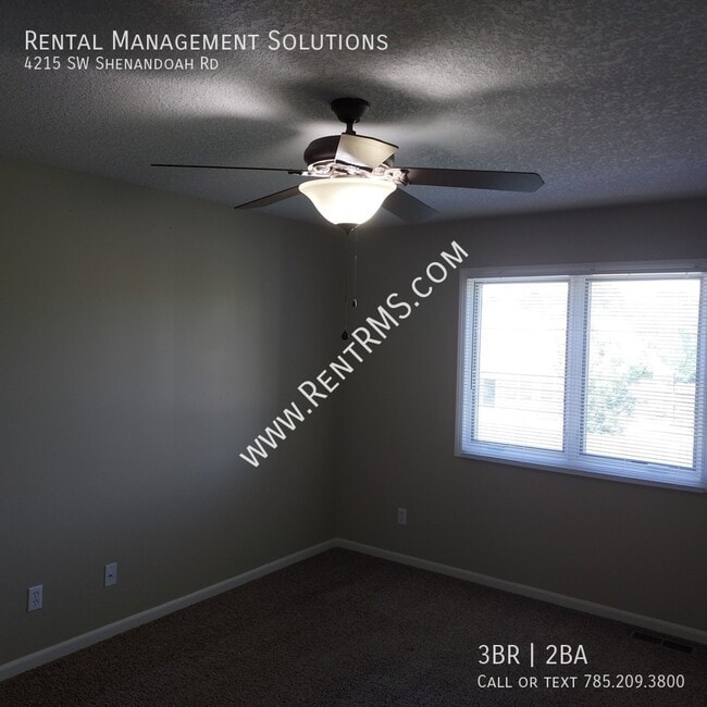 Building Photo - 4215 SW Shenandoah Rd