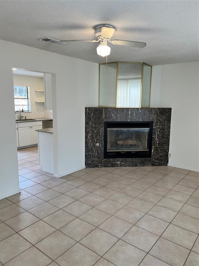 Building Photo - 8311 Hathaway Dr