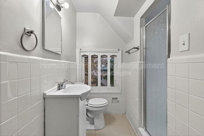 Building Photo - 5 Van Crest Ln