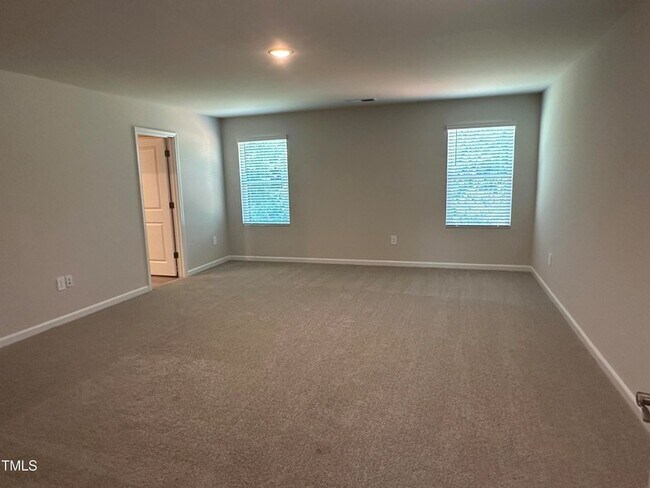 Building Photo - 1143 Winding Spg Dr