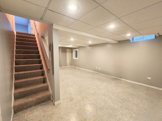 Building Photo - 1176 Sumac Trail