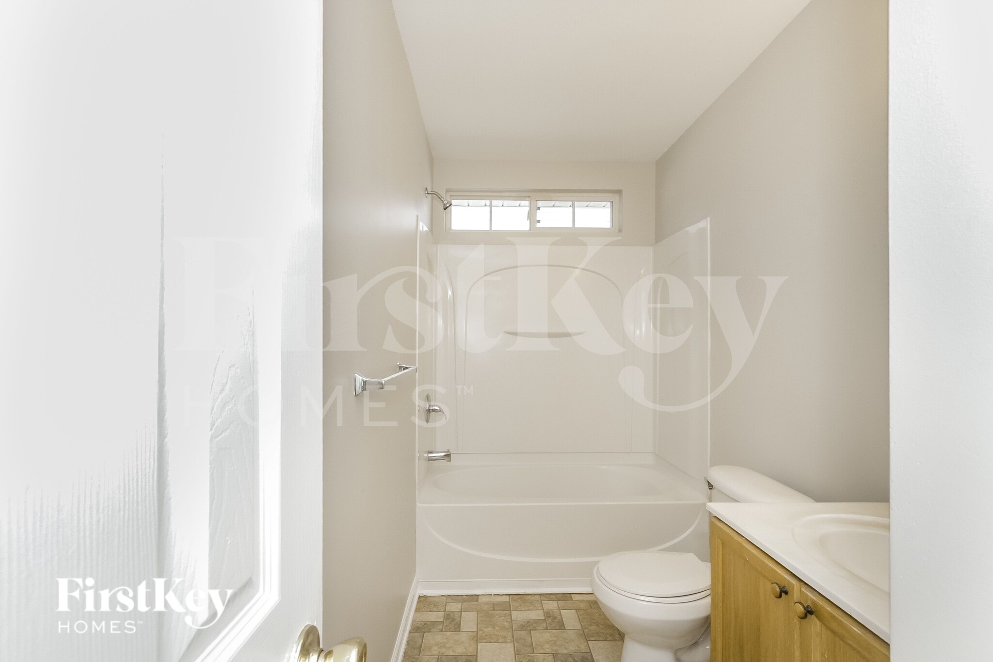 Building Photo - 5716 Henderson Oaks Dr