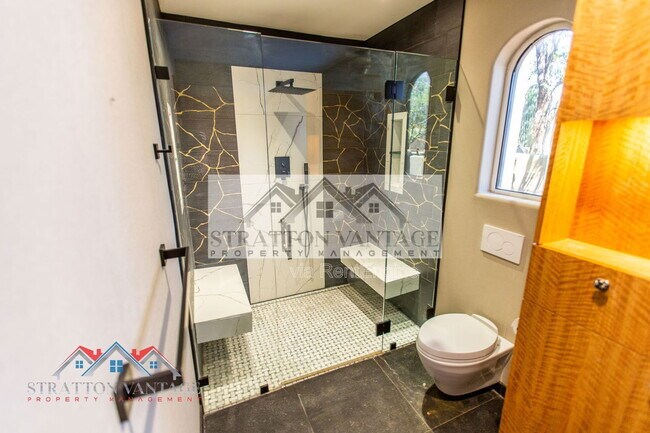 Building Photo - 39614 N 7th St