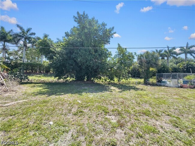 Building Photo - 6617 Warwick Cir