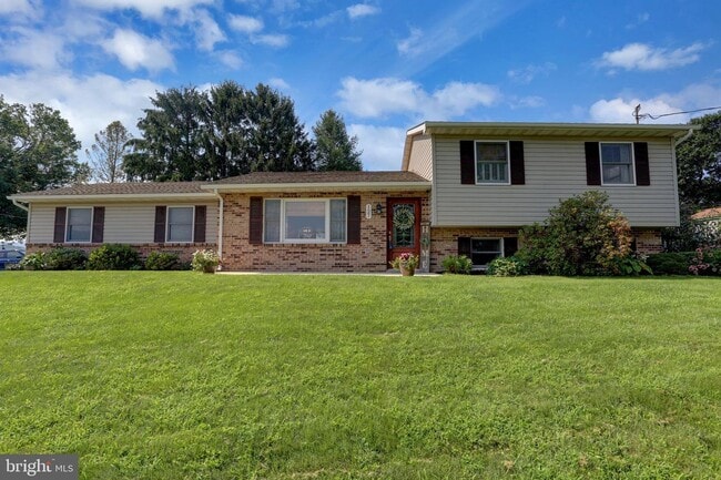 Building Photo - 127 Mountainview Dr