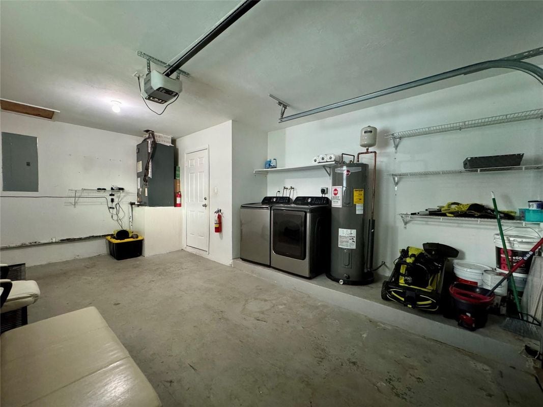 Building Photo - 1871 NW 31st Ave