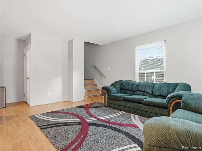 Building Photo - 35213 Taffy Dr