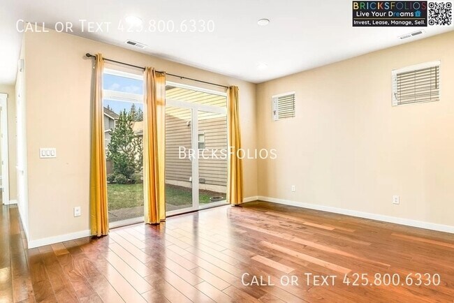 Building Photo - Serenity Meets Smart Living in Redmond Ridge