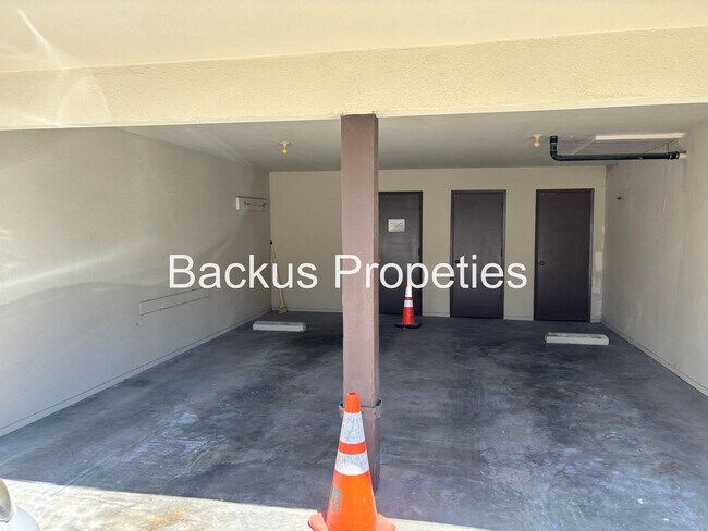 Building Photo - 545-549 Union St