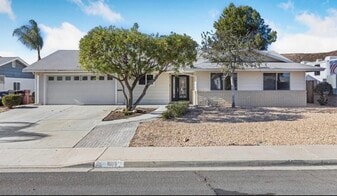 Building Photo - 28461 Portsmouth Dr
