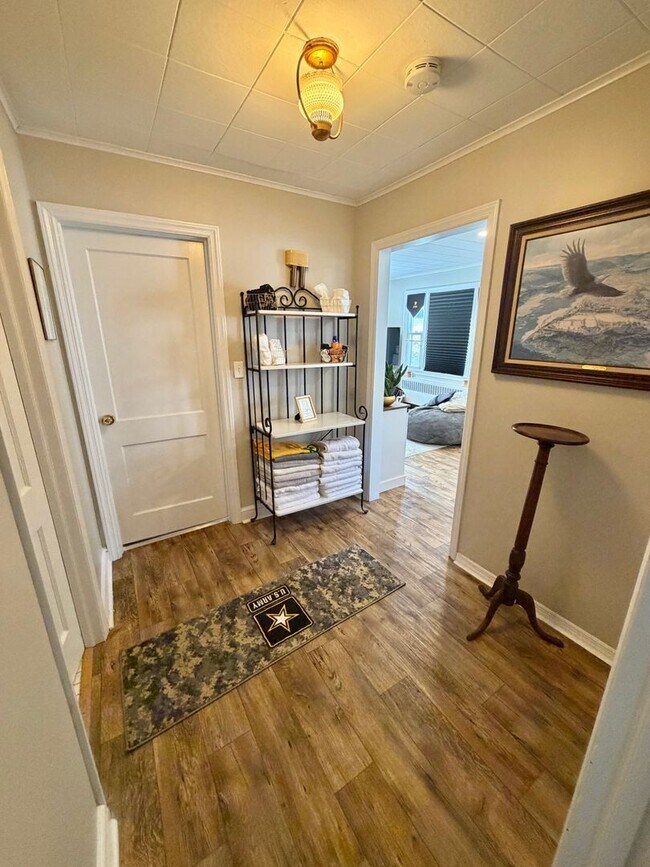 Building Photo - For Rent –Beautiful Home Minutes from West Point and Roe Park