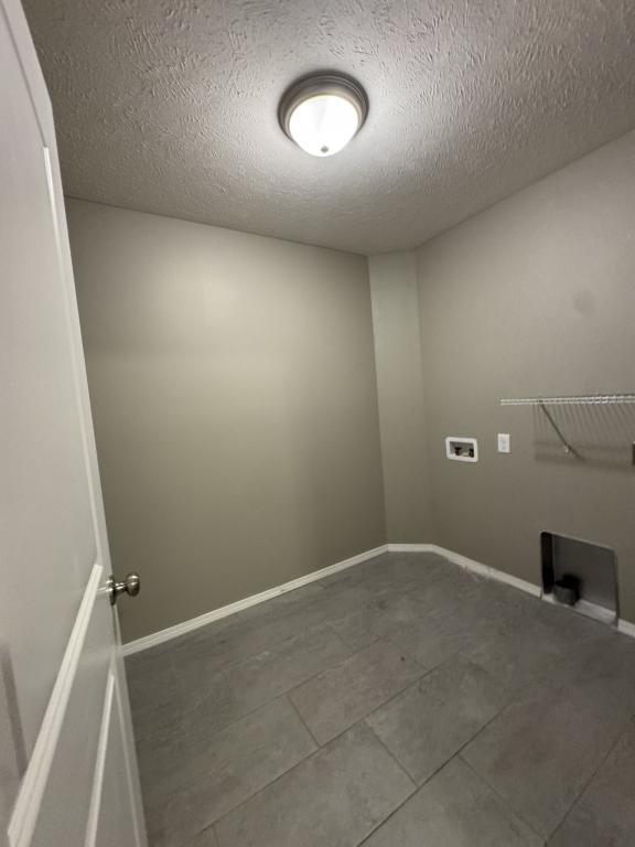 Building Photo - 5849 Geranium Ln