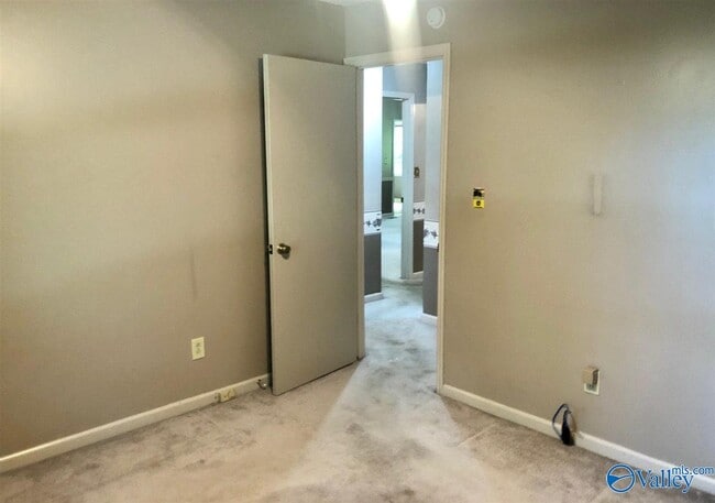 Building Photo - 113 Gaylor Dr