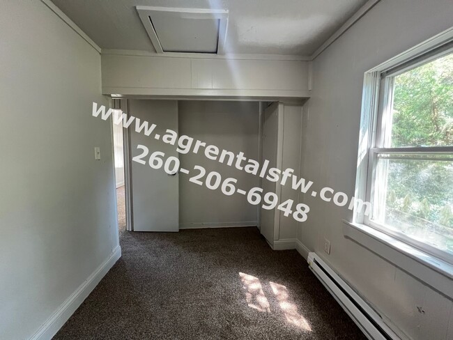 Building Photo - 3 Bedroom House - $200 Off first months rent