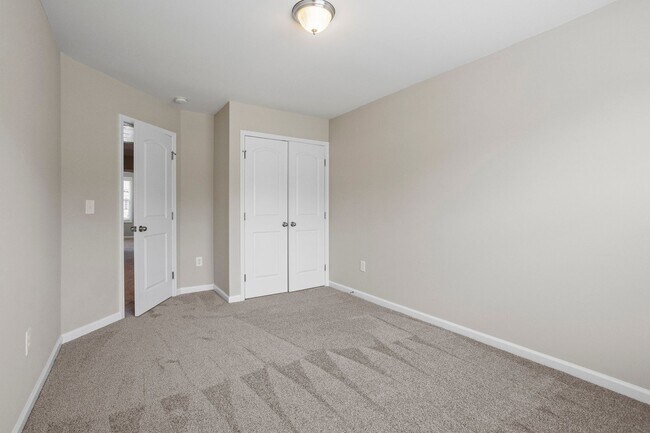 Building Photo - 223 Station Dr